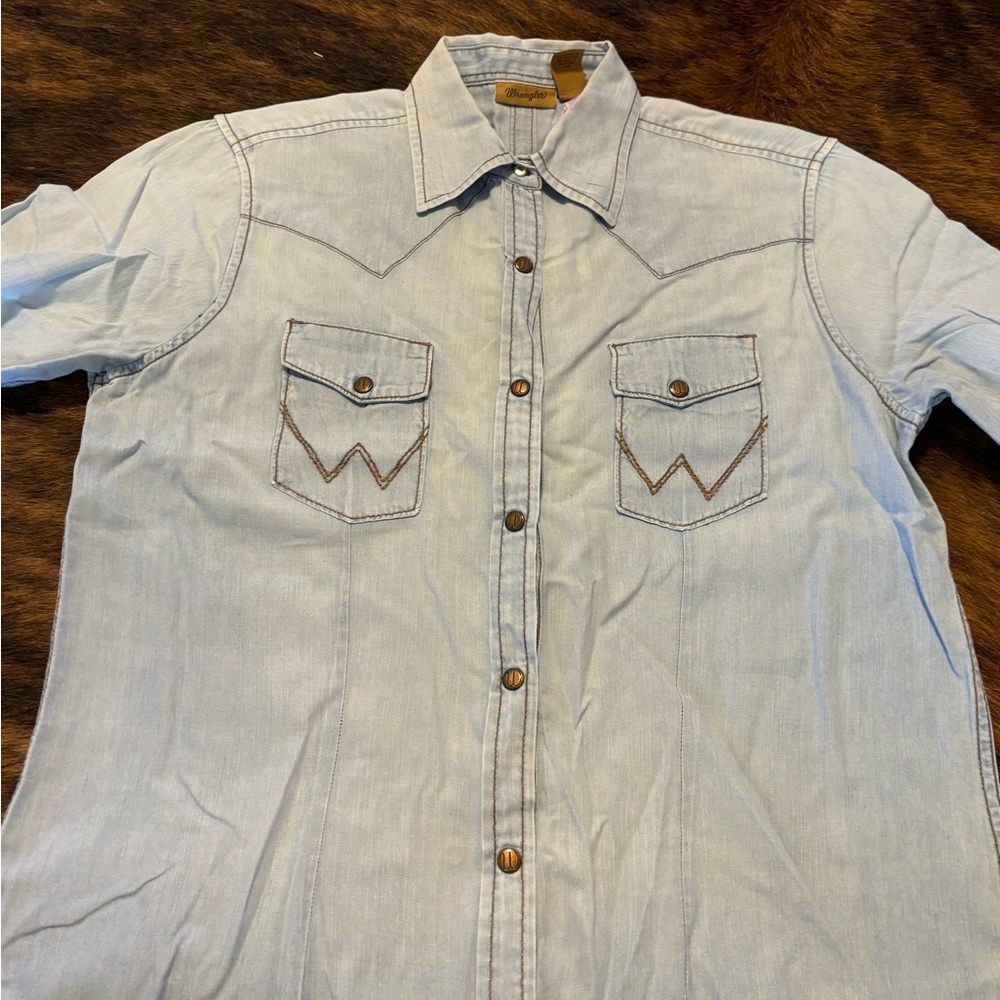 Wrangler light wash button up